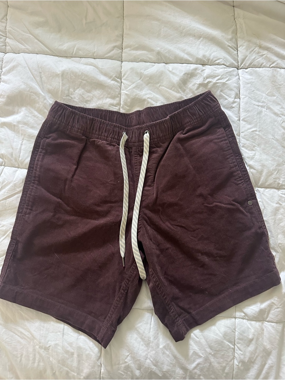 Vuori Men’s Corduroy Drawstring Shorts - Burgundy